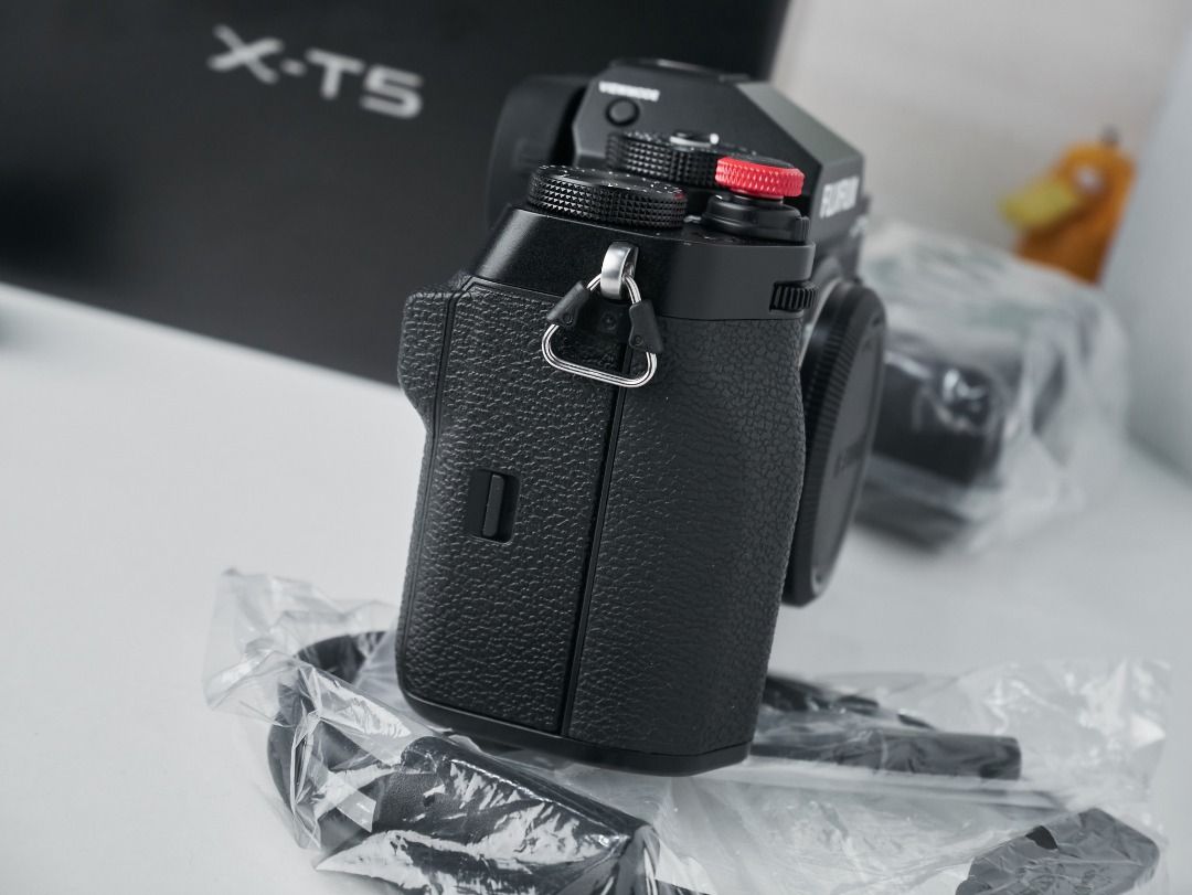 Fujifilm X-T5 with WARRANTY (like new cond.) Cebu City / xt5 mirrorless ...