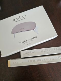 Gel Nail Polish and UV Light Set