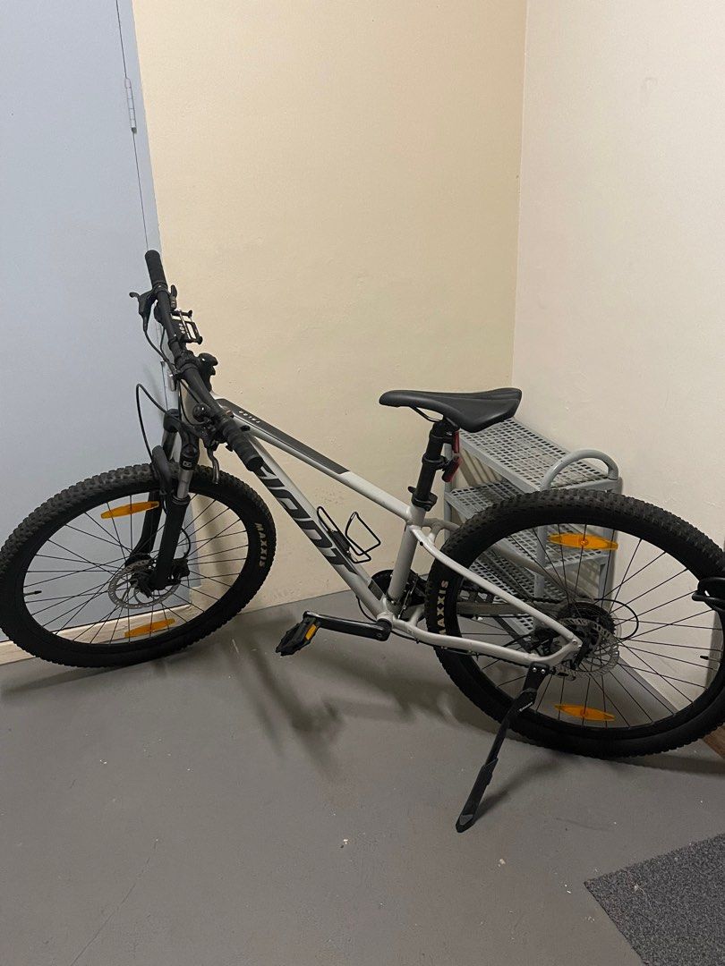 Giant xs size mountain bike Sports Equipment Bicycles Parts Bicycles on Carousell