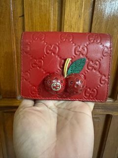Gucci cherry wallet orig