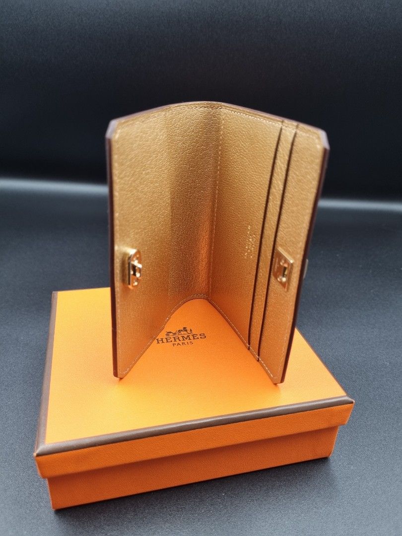 HERMES（エルメス）- Medor card case（メドー）ゴールド HERMES Madame Calfskin Medor Card Holder Gold 1322672