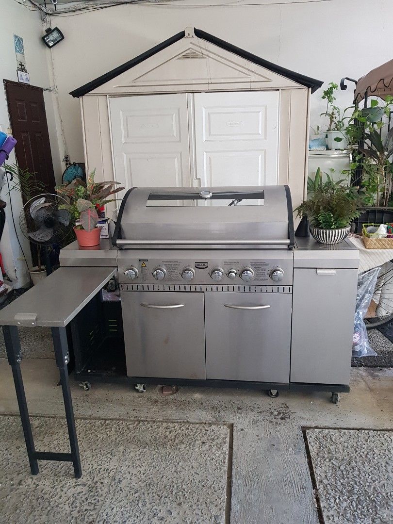Imported Stainless COOLABAH 6 Burner Glass Viewing Cover LPG Gas BBQ Kitchen Grill with Pop Up Preparation Side Table and Side Burner For Outdoor Parties Celebrations TV Home Appliances Kitchen Applia...