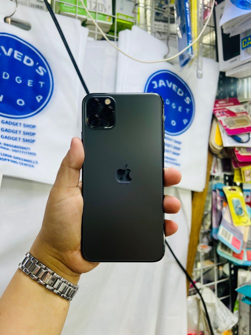 Iphone 11 Pro Max 256gb 88% batt FU palit LCD (Category: iPhone 11 Series) located in San Juan City. Submitted by javedsgadgetshop (Listing ID 1307554219, Image 1). Description: OPEN FOR INSTALLMENT VIA CREDIT CARD/GGIVES/SPAY/BILLEASE & SWAP/TRADE-IN! WE BUY AND SELL ( ANYKINDS OF UNIT BINIBILI PO NAMIN)! PTPA : Padelete po f bawal Read ❗️Onhand ‼️ Iphone 11promax (palit LCD) •256gb •NTC Variant •88% batt health •Factory Unlock •100% Smoothness 
