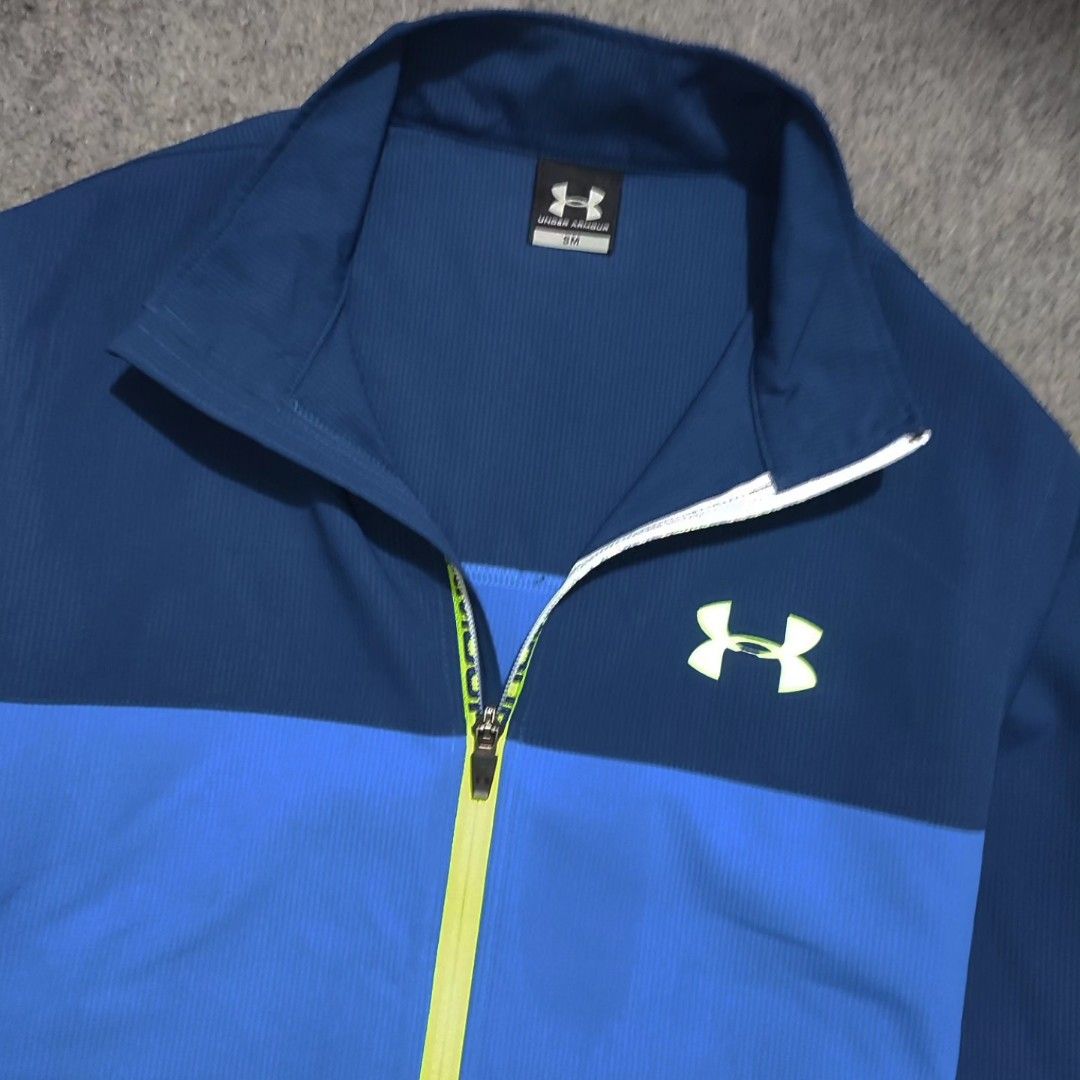JAKET UNDER ARMOUR RUNNING ORIGINAL