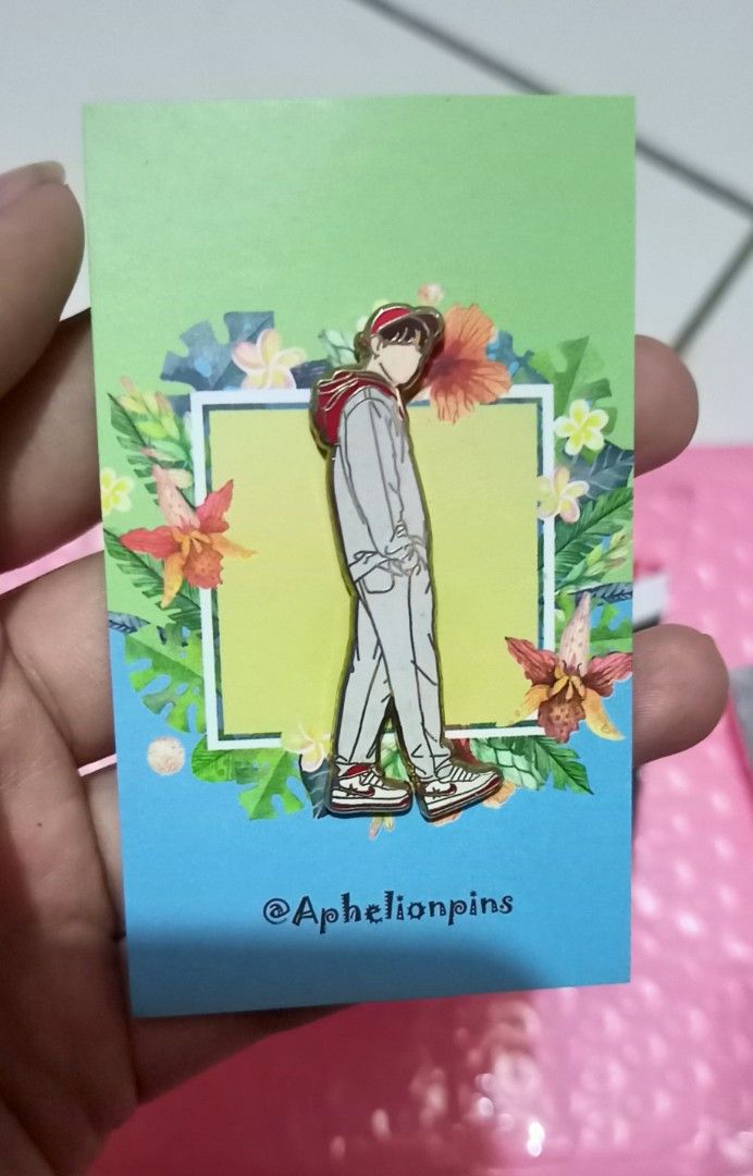 JK GoGo (BTS) Enamel Pin (Category: K-Wave Merchandise) located in Bacolod City. Submitted by trolleys_turtle (Listing ID 1307485748, Image 1). Description: Jungkook GoGo Enamel Pin by: Aphelionpins *Condition: 9/10 FROM: OVERSEAS (CANADA, USA, AUS, ETC.) RFS: NEED FUNDS +FREEBIES MOP: GCASH/MAYA *I accept offers for multiple purchase ONLY *NO LOWBALLERS.