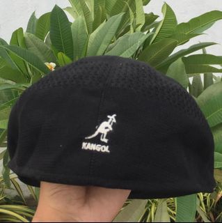 Kangol Black Beret Hat with Hangtag