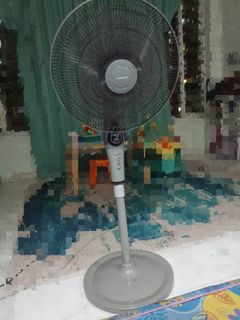 (Category: ) located in . Submitted by ayfa91 (Listing ID 1307524680, Image 1). Description: .