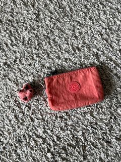(Category: ) located in . Submitted by disposablereuserecycle (Listing ID 1307462829, Image 1). Description: .