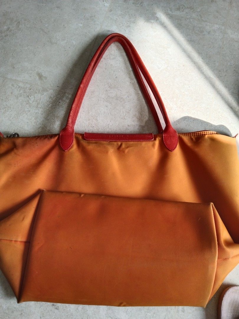 Longchamp burberry shop