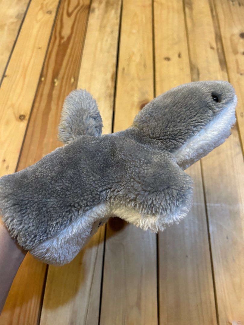 Manila Ocean Park Shark puppet (Category: Plushies & Soft Toys) located in Lipa City. Submitted by lifestyled (Listing ID 1307423657, Image 2). Description: Manila Ocean Park Shark puppet toy 10” 💯 Authentic.