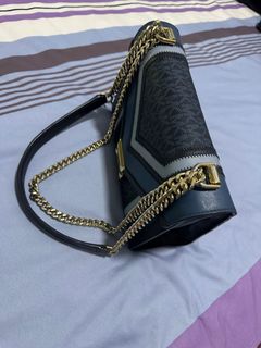(Category: ) located in . Submitted by jsmtuition (Listing ID 1307413192, Image 1). Description: .