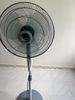 (Category: ) located in . Submitted by safebet (Listing ID 1307539257, Image 1). Description: .