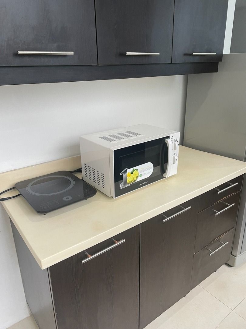 Image showcasing Dtown Penthouse 11+Parking, Gym, Pvt Patio | Apartment in Chicago