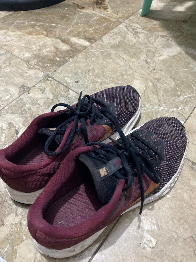 nike downshifter 9 maroon