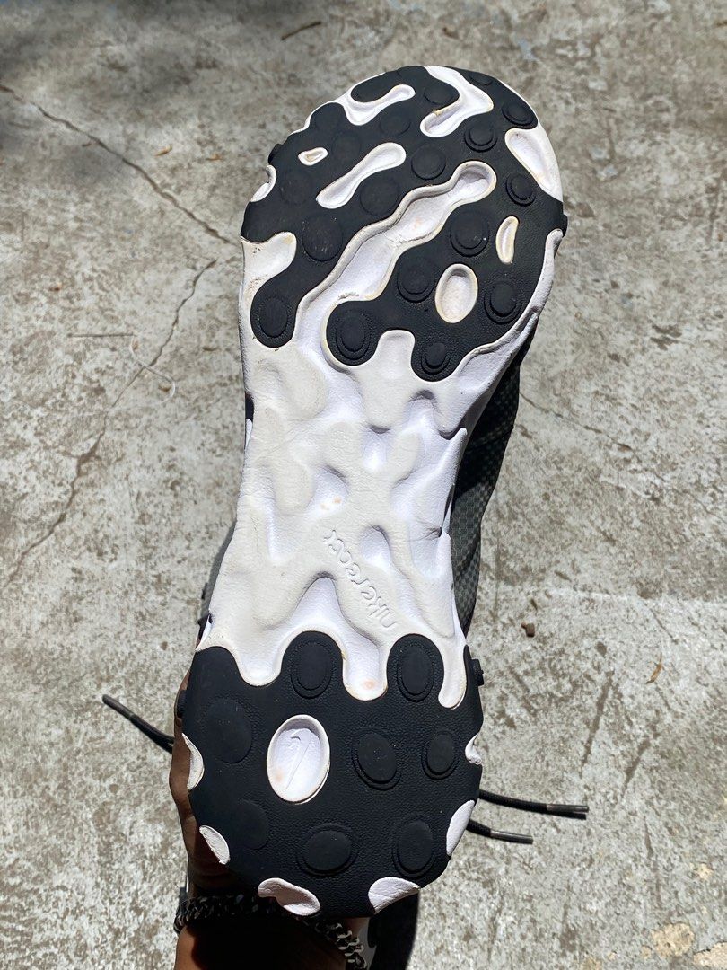 Nike React Element 55 (Category: Sneakers) located in Davao. Submitted by rasheesh (Listing ID 1307435385, Image 3). Description: Good as new Personal pair Size 9.5 (fits 9).