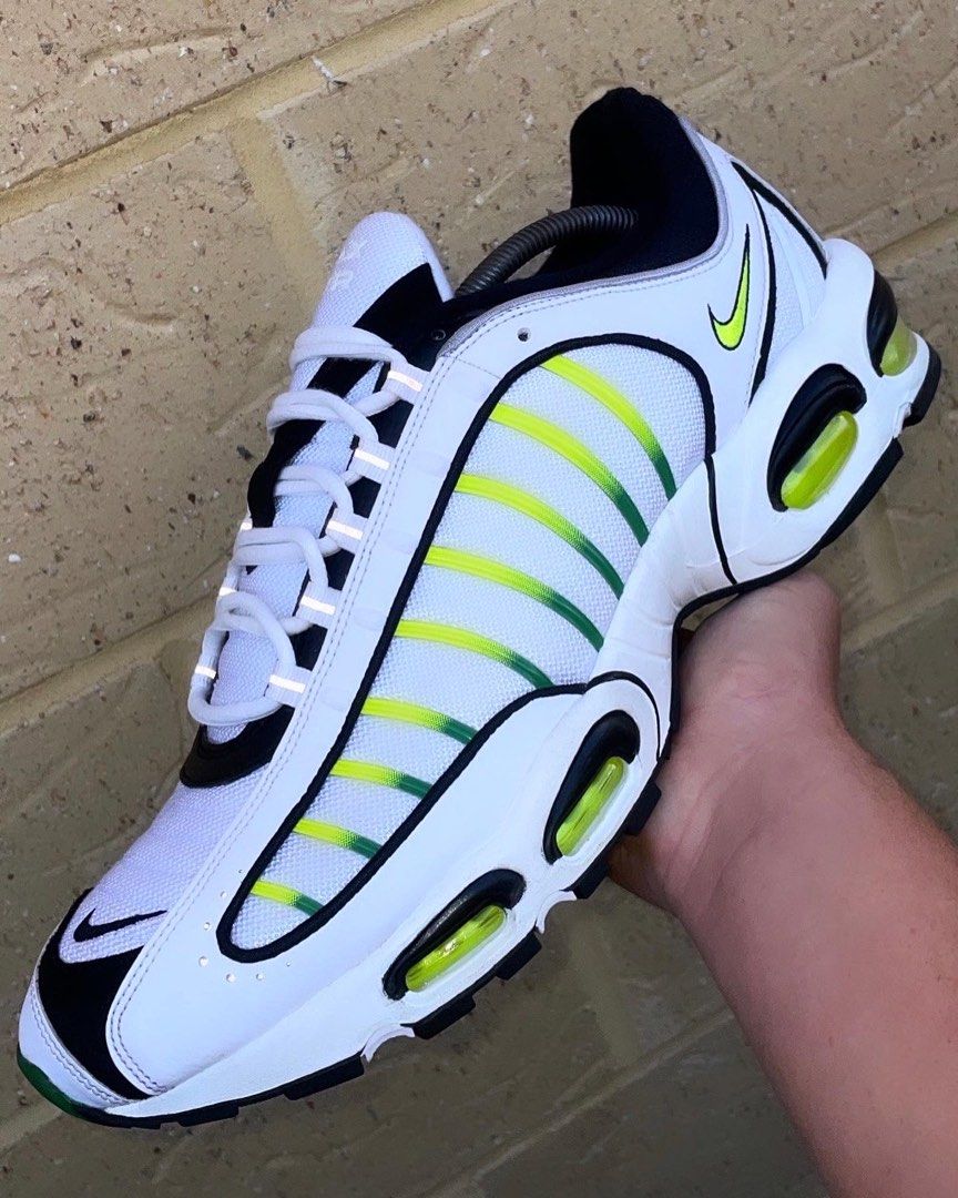 nike tailwind 4 volt