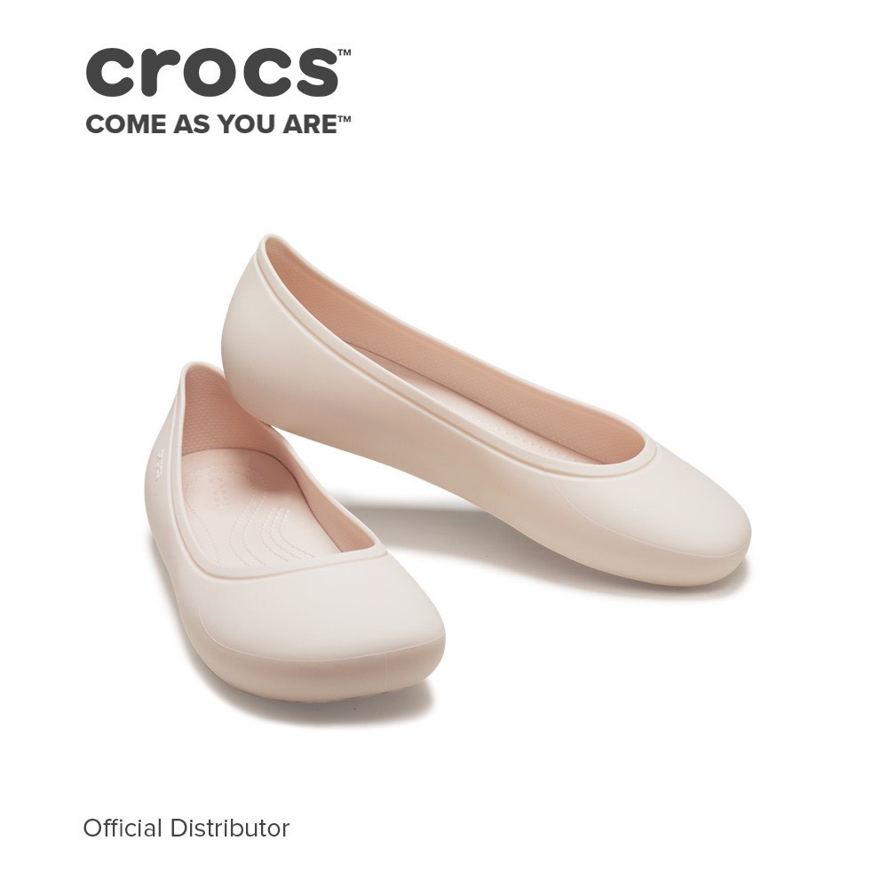 Crocs pointed toe flats best sale