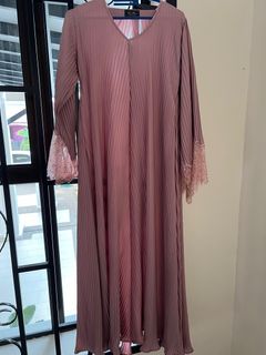 (Category: ) located in . Submitted by apparelbyfaisya (Listing ID 1307484697, Image 1). Description: .