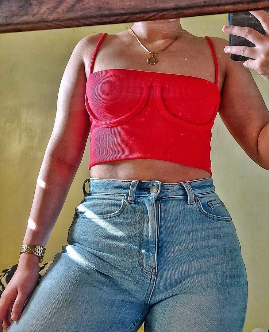 Red Boob Design Tank Top (Category: Sleeveless) located in Rizal. Submitted by beaa23 (Listing ID 1304870471, Image 1). Description: Rfs: Decluttering Orseund Iris inspired Boob design Tank top Red Crop top Sleeveless .