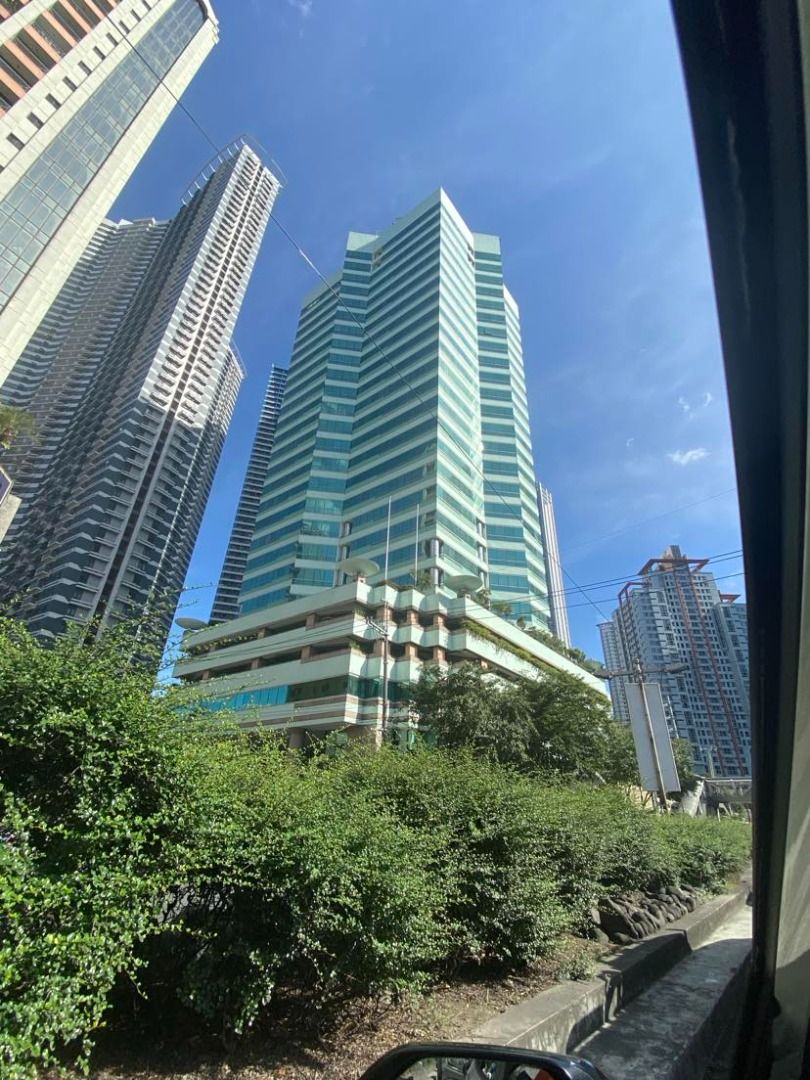 RUSH SALE: 202 Sqm. Office Space at Philippine Axa Life Center, Gil ...