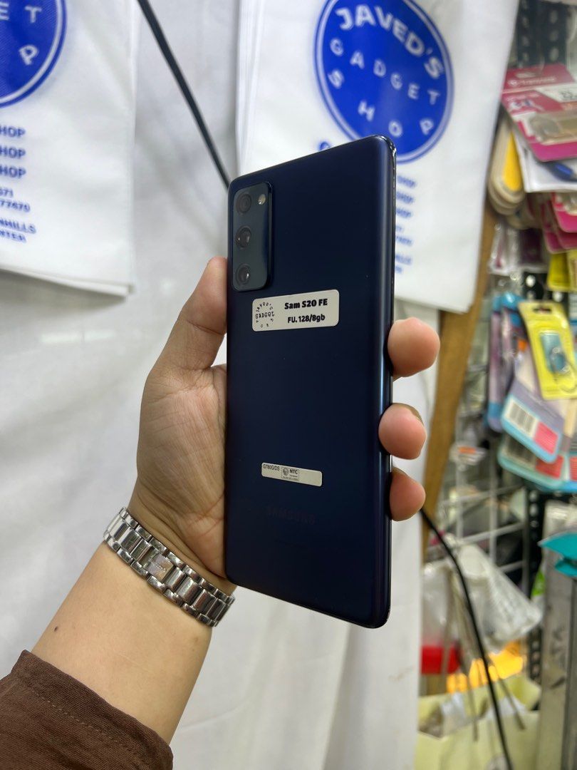Samsung S20 FE 128gb Dualsim FU (Category: Samsung) located in San Juan City. Submitted by javedsgadgetshop (Listing ID 1307556421, Image 2). Description: OPEN FOR INSTALLMENT VIA CREDIT CARD/GGIVES/SPAY/BILLEASE & SWAP/TRADE-IN! WE BUY AND SELL ( ANYKINDS OF UNIT BINIBILI PO NAMIN)! PTPA : Padelete po f bawal Read ❗️Onhand ‼️ Samsung S20 FE •128gb •NTC Variant •Good batt health •Factory Unlock •100% Smoothness •No hidden issue | No Repaired •100