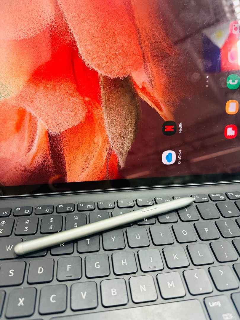 Samsung Tab S7 FE with sim cellular no issues openline with spen and keyboard (Category: Android) located in San Juan City. Submitted by saabangadgetshop (Listing ID 1307467627, Image 2). Description: Onhand | Pre-owned Samsung Tab S7 FE 6/128GB WITH SPEN AND KEYBOAD OPENLINE NTC APPROVED NO HIDDEN ISSUES NO HISTORY OF REPAIR 99%Smooth TEST TO SAWA RESET ALL YOU WANT NOT REFURBISHED AUTHENTIC PHONE ALL WORKING FREE 3uTools 🖥️ Mode of Payment : ⬇