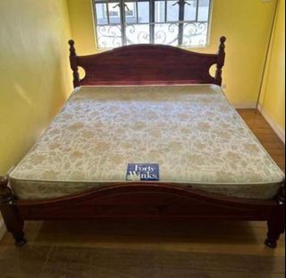 Solid Wood King Size Bed Frame w free Mattress