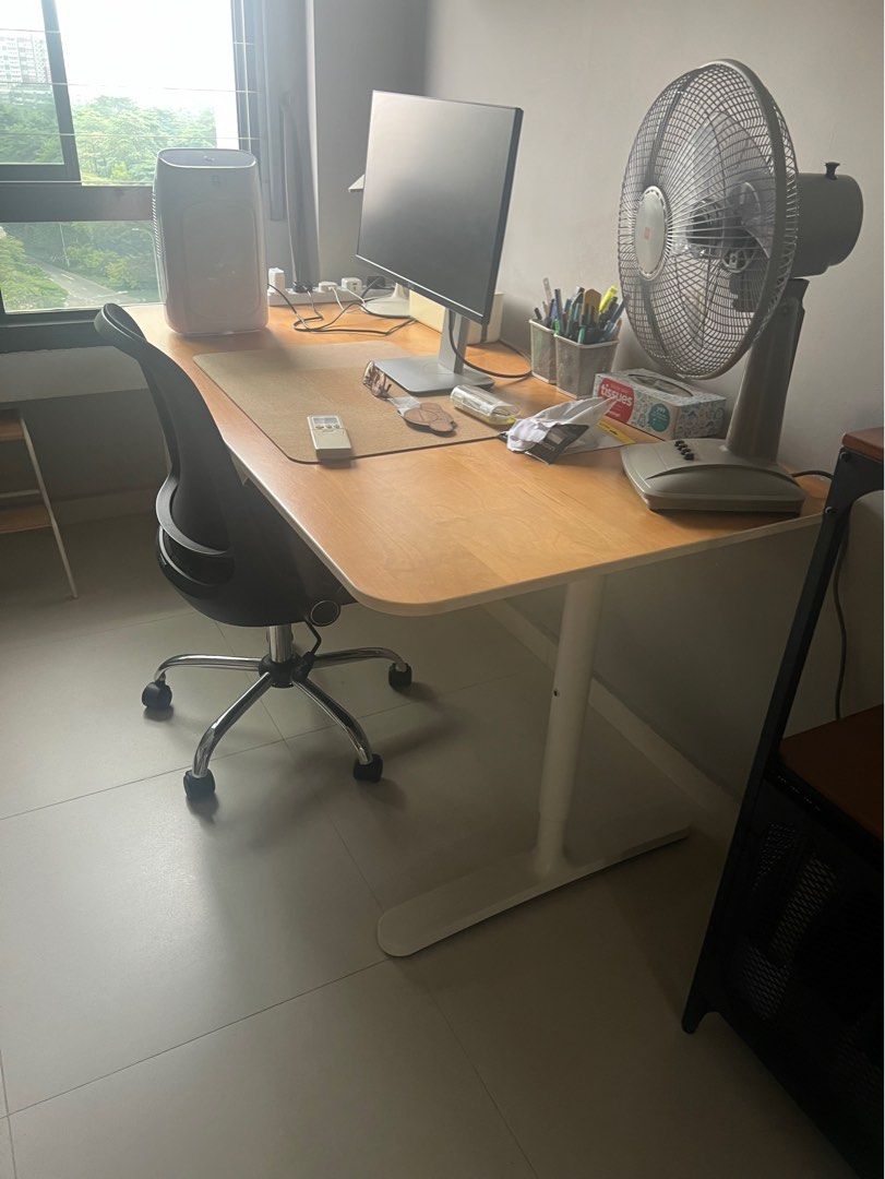 Study computer table (Category: Tables & Sets) located in Singapore. Submitted by wljd. (Listing ID 1307465908, Image 1). Description: Quick deal self collect.