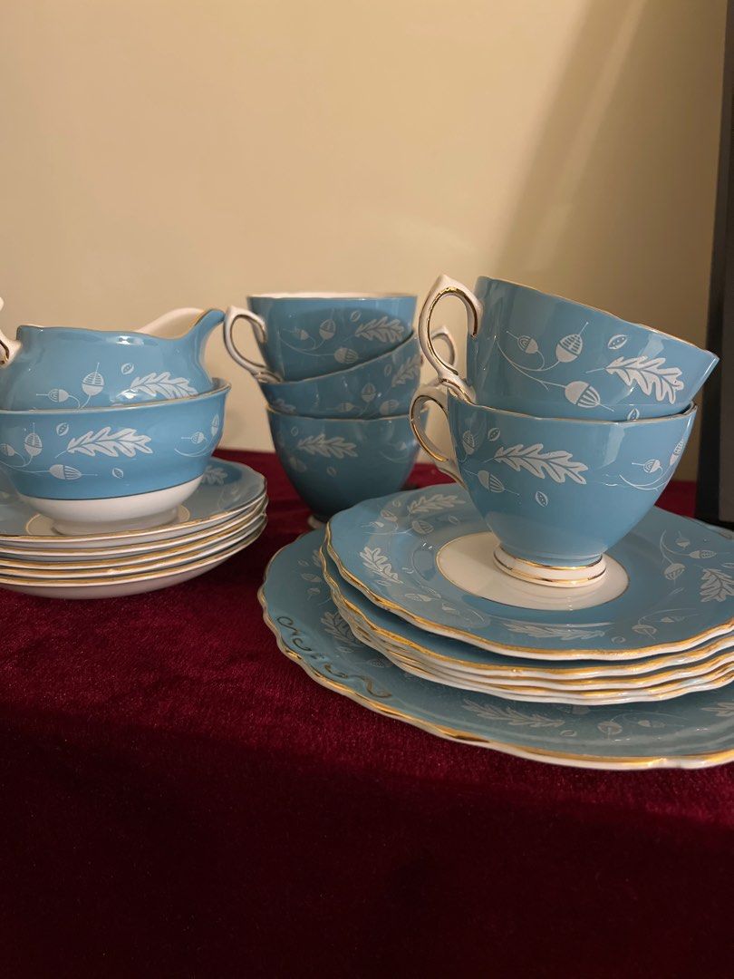 Tea Set （分類：炊具及配件）位於 Hong Kong。 由 joyful21 提交（商品編號 1307551649，圖片 1）。簡介： Colough made in England 。