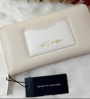 Tommy Hilfiger Women's Wallet