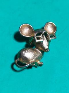 Vintage & Collectible "Mouse with Eyeglasses" PIN/Copper-plated Steel/1990s/JAPAN/Cute & Interesting!