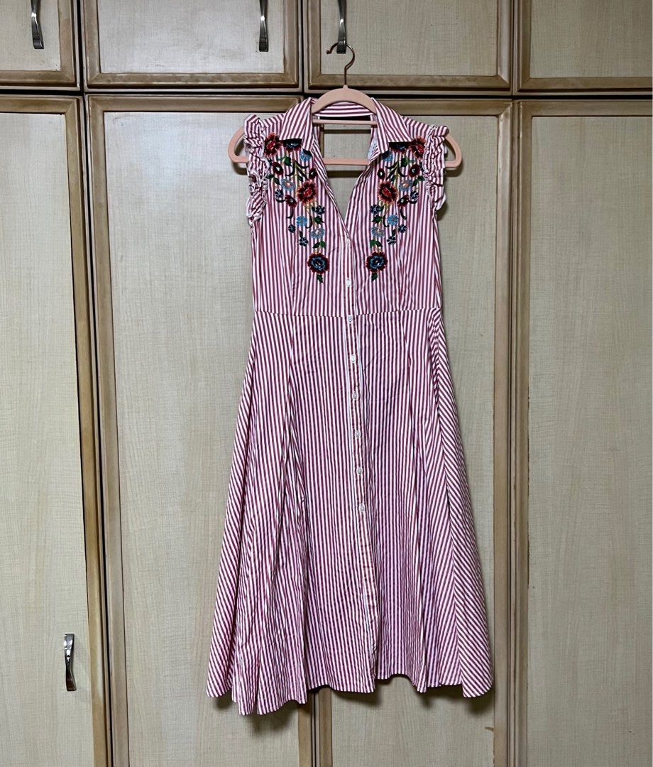 Zara Floral Dress (Category: Dresses) located in Bulacan. Submitted by kimhailey (Listing ID 1307515119, Image 1). Description: Zara Floral Dress worn only once, like new, no flaws size: S.