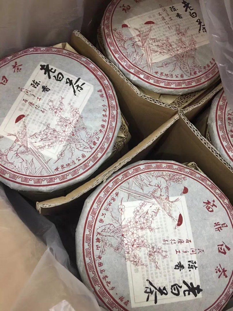 【別倉庫からの配送】 老白茶推薦2009年福鼎老白茶350克/餅標價係每一餅售價, 嘢 嘢食& 茶