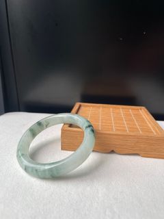 55/56/57 Ice Jade Floral Pattern Bracelet64246533382913110