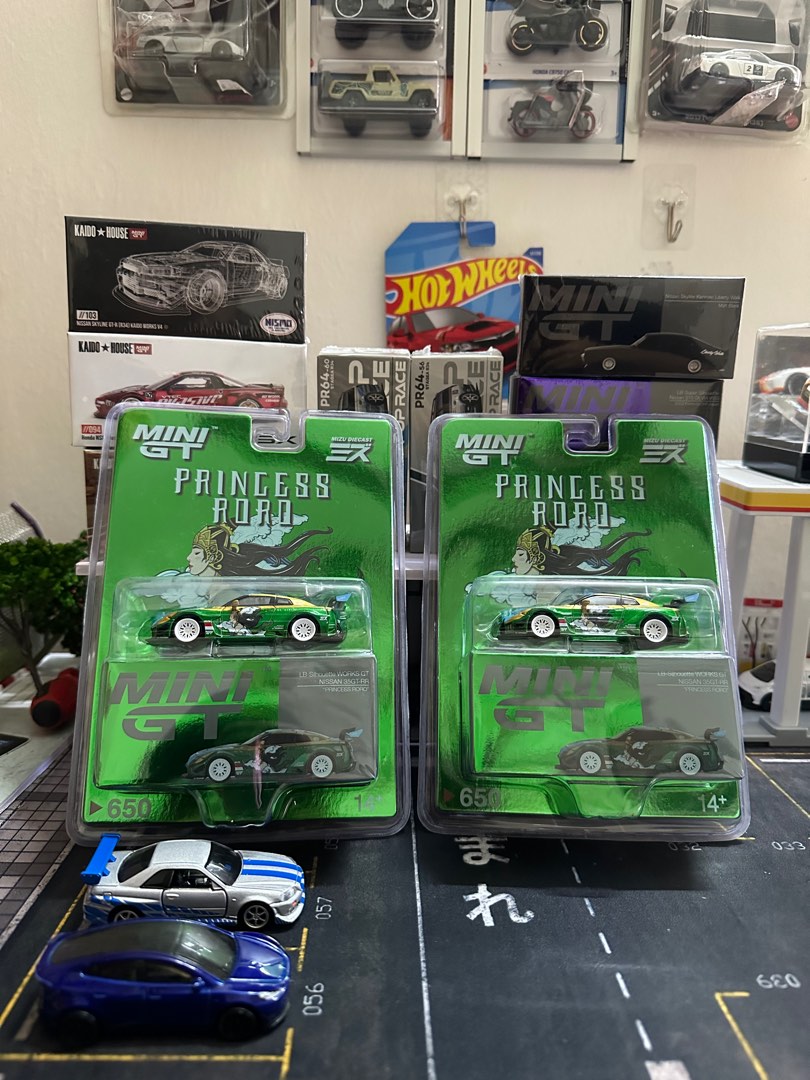 ( Mini gt ) princess roro R35, Hobbies & Toys, Toys & Games on Carousell