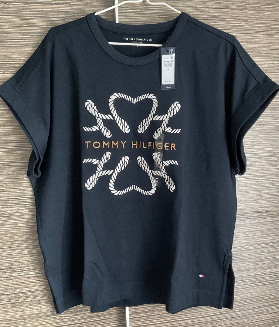 Tommy Hilfiger T women Tommy Hilfiger Rope Logo embroidered T shirt M size navy Carousell