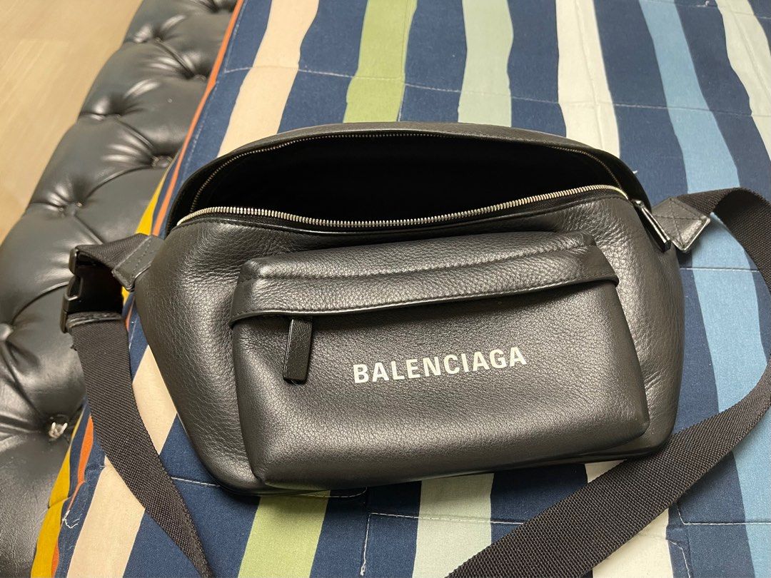 Balenciaga Leather Beltbag (Category: Luxury Bags & Wallets) located in Bautista. Submitted by mariazoyacloset (Listing ID 1307577794, Image 2). Description: Bag only. Legit. No inclusion. Legit check all you want. No issues. Not a reseller, bag ko po ito ako lang gumamit. Not ukay/thrifted!!! 35k plus sf LBC. Meet up/meet halfway within pangasinan area only..