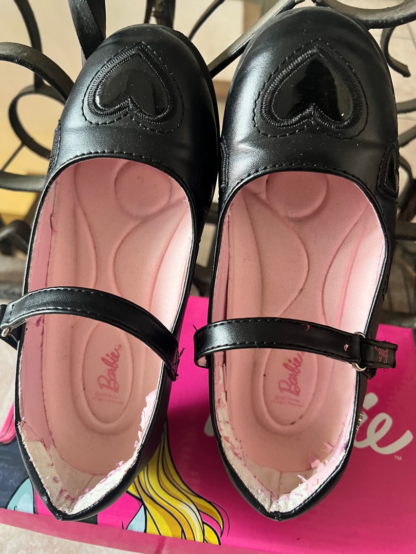 Barbie school shoes shop