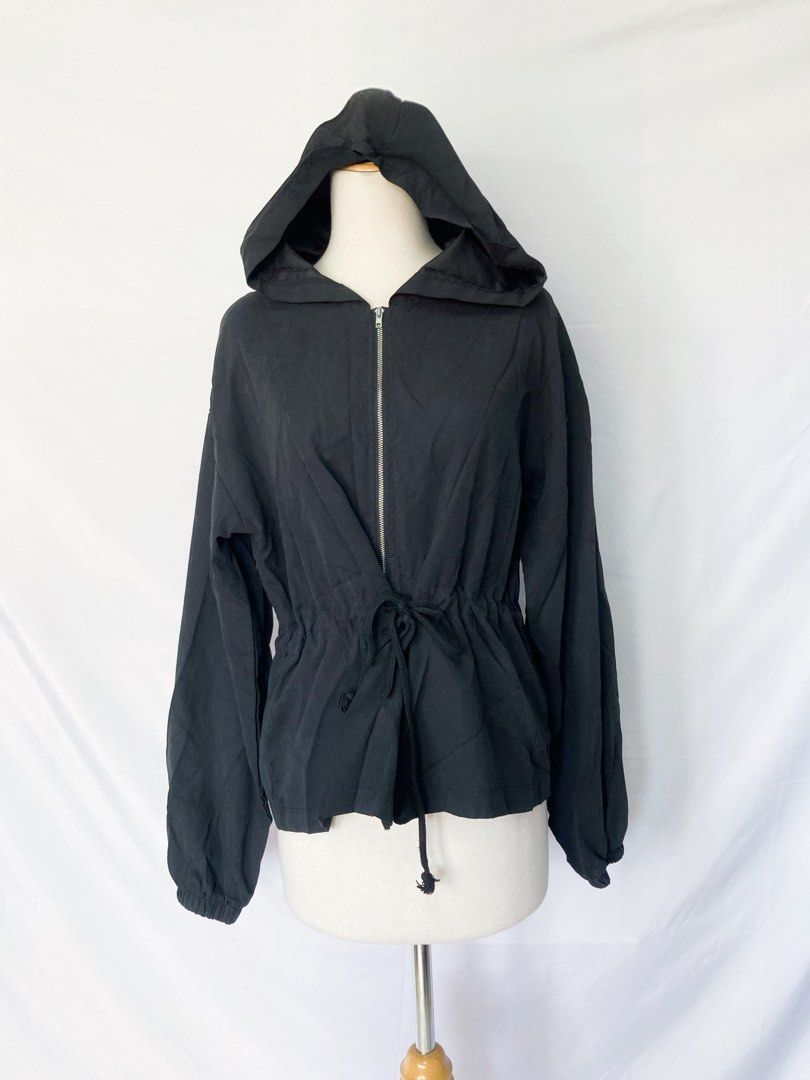 black thin parka