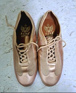 (Category: ) located in . Submitted by splitdancetwirl (Listing ID 1305471790, Image 1). Description: .