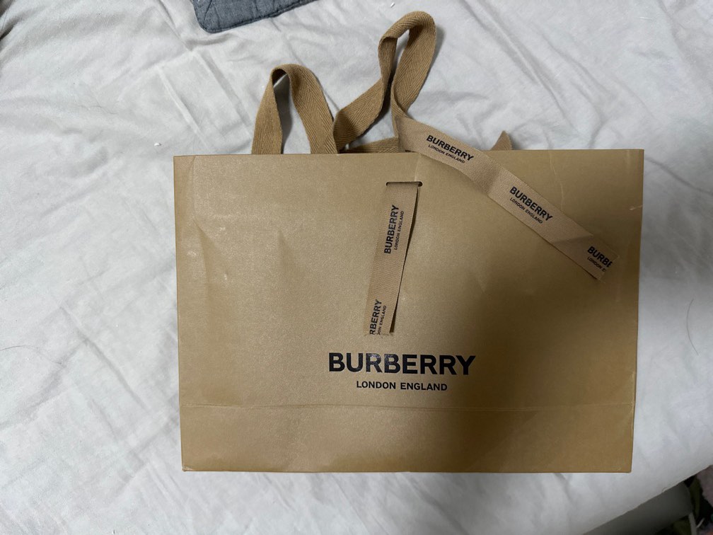 Burberry paper bag hot sale