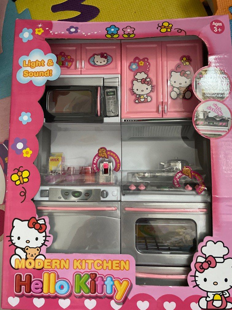 Hello kitty kitchen