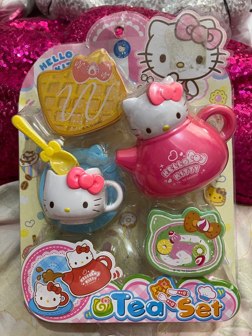 Hello Kitty Tea Set (Category: Coffee & Tea Tableware) located in Pasig City. Submitted by caes_treasures (Listing ID 1307615676, Image 1). Description: .