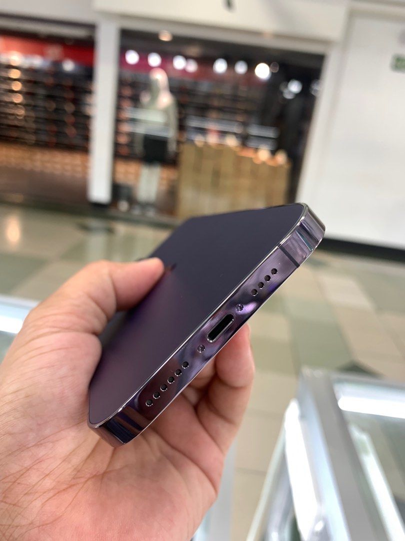 iPhone 14 Pro Max (1TB) (Category: iPhone 14 Series) located in Manila. Submitted by arzillah (Listing ID 1307722597, Image 3). Description: iPhone 14 Pro Max 1TB Factory unlock Ntc approve 96% battery health Slightly use No dents No scratches No issue All working Open for COD/COP + SF Manila area (sameday delivery) Province area (via LBC) required DP to avoid cancellations Physical store: Greenhills Shopping Center, 2ndfloor, stall#: Ai 11 Conta