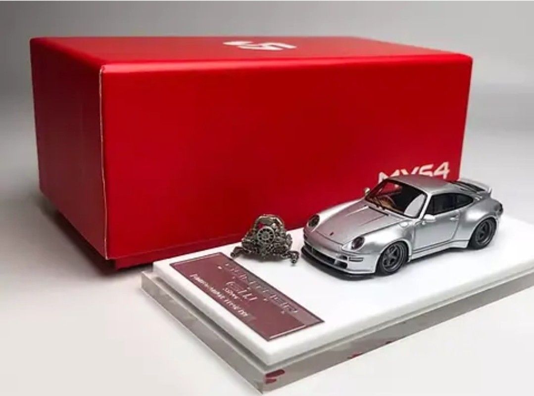 MY64 PORSCHE Gunther Werks 993 (GW993) 400R Silver X MINI GT