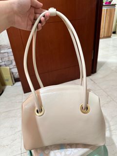 (Kategori: ) berada di . Dikirim oleh prelovedbyrish (ID iklan 1307670301, Gambar 1). Deskripsi: .