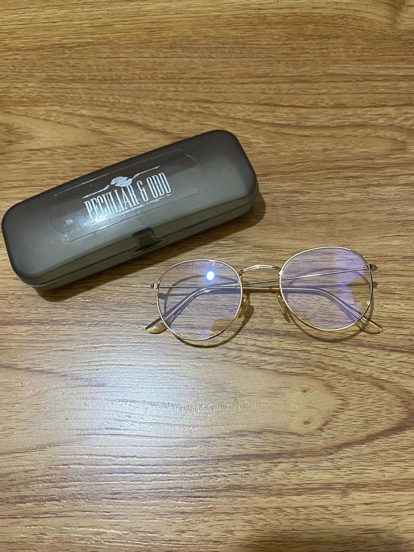Peculiar& Odd Anti-Radiation glasses (Category: Sunglasses & Eyewear) located in Binan City. Submitted by raiii_ (Listing ID 1307669459, Image 3). Description: used once only.