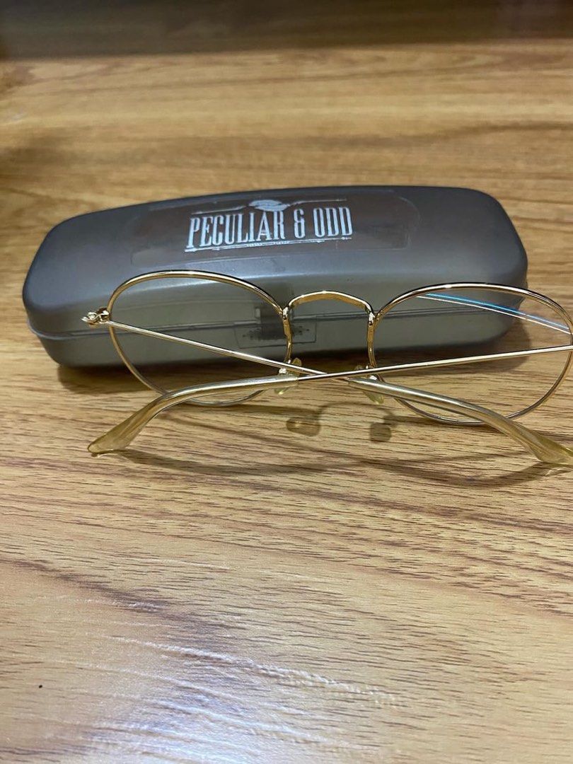 Peculiar& Odd Anti-Radiation glasses (Category: Sunglasses & Eyewear) located in Binan City. Submitted by raiii_ (Listing ID 1307669459, Image 2). Description: used once only.