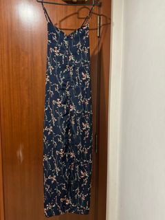 (Category: ) located in . Submitted by urclosetgems (Listing ID 1307735079, Image 1). Description: .