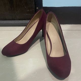 Preloved Parisian Suede Maroon Wine Red Pointed Toe High Heel Pumps Stilletos Women’s Shoes Heels (Berta) Size 6 Fashion Party Graduation Ball Pageant Birthday Wedding Prom Date Night